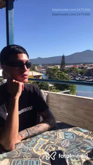 Acompanhante homem morena (o) de olhos pretos em Brusque - Gabriel