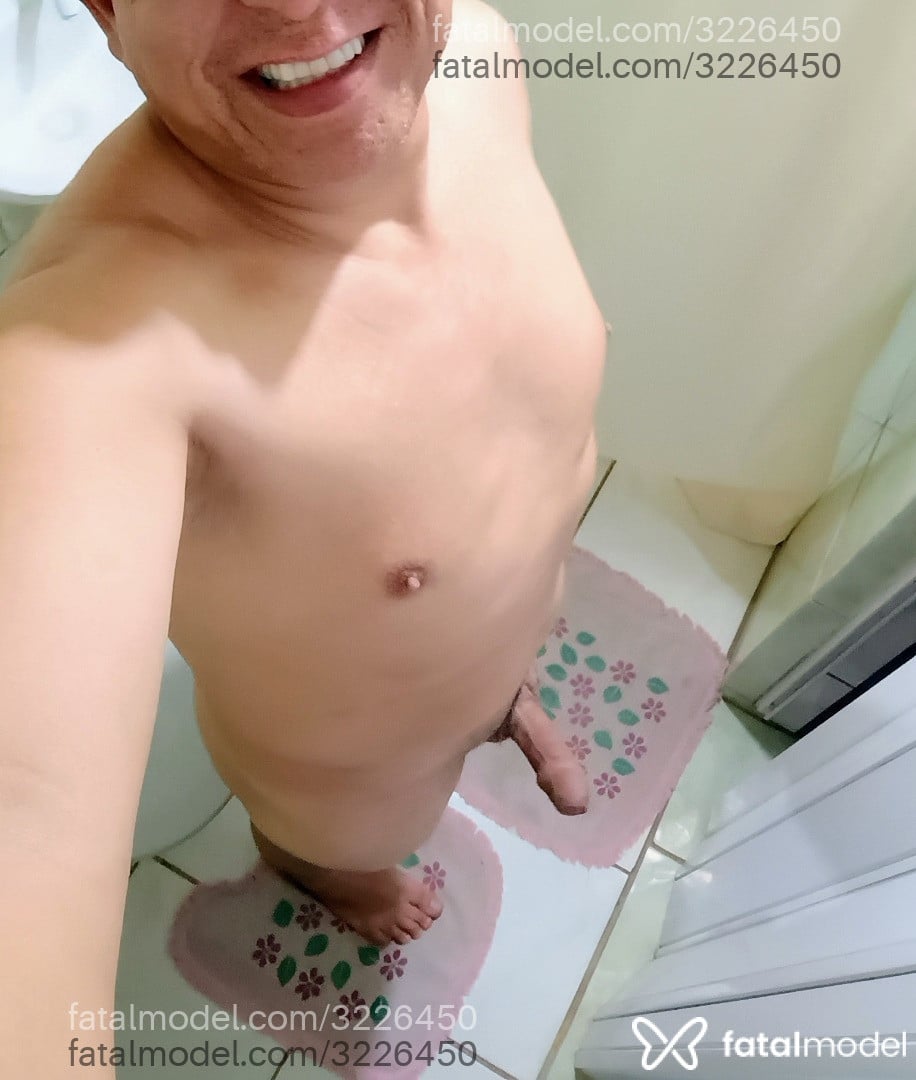 Acompanhante homem com cabelo castanho de olhos castanhos em Guaíra Acompanhante homem com cabelo castanho de olhos castanhos em Guaíra - Denilson