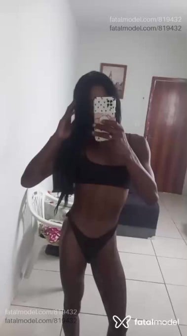 Acompanhante travesti morena (o) de olhos castanhos em Maringá Acompanhante travesti morena (o) de olhos castanhos em Maringá - Nicole Boldrinne