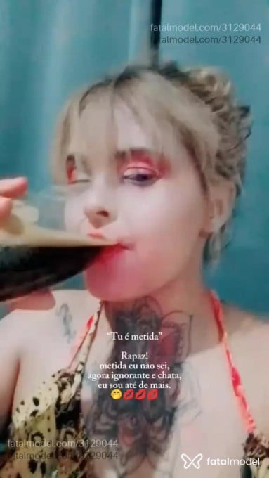 Acompanhante mulher loira (o) de olhos castanhos em Rondonópolis - Pamera