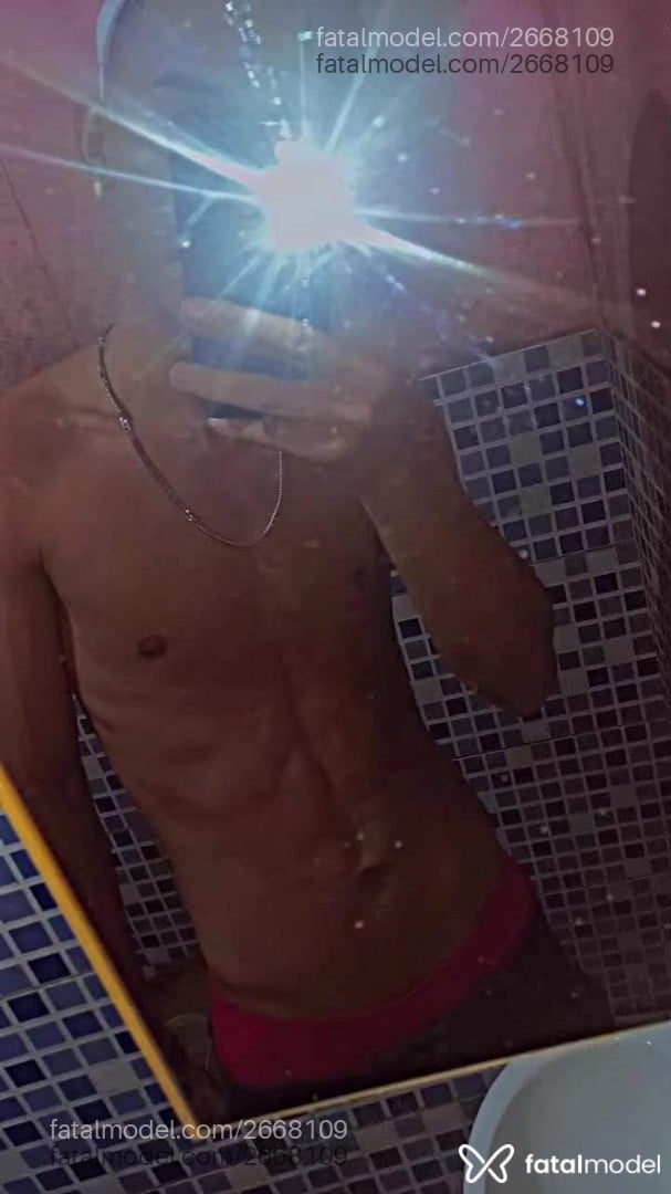 Acompanhante homem morena (o) de olhos verdes em Rio Branco - LucckasLima