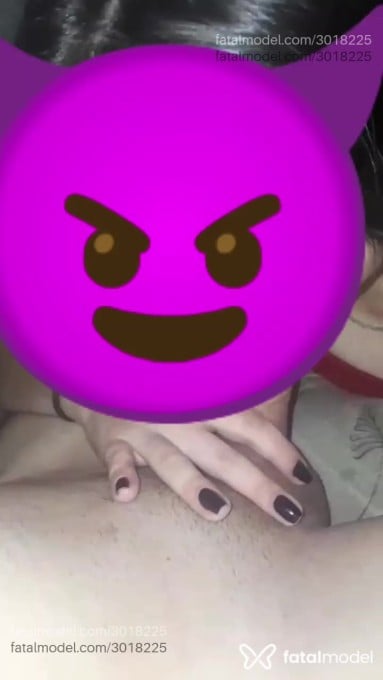 Acompanhante não-binário com cabelo castanho de olhos castanhos em Virtual - Fer Pitbul