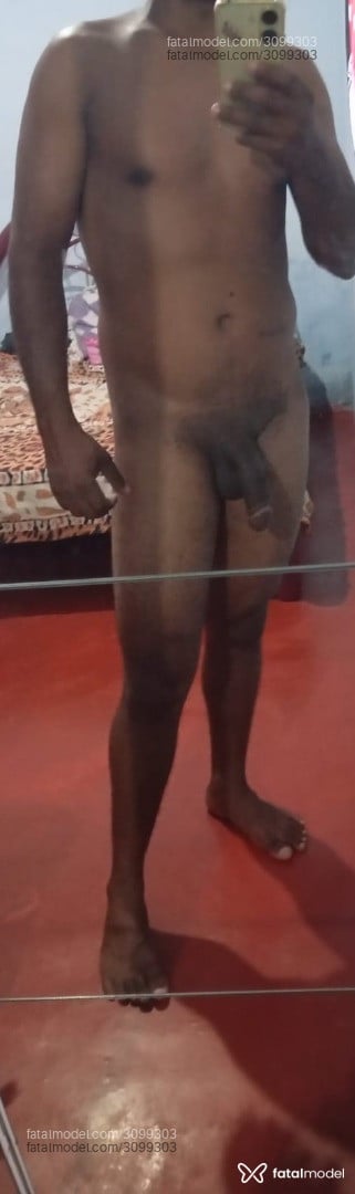 Acompanhante homem morena (o) de olhos pretos em Curvelo Acompanhante homem morena (o) de olhos pretos em Curvelo - Michael