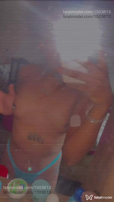 Acompanhante mulher trans morena (o) de olhos pretos em Sacramento Acompanhante mulher trans morena (o) de olhos pretos em Sacramento - Vitória