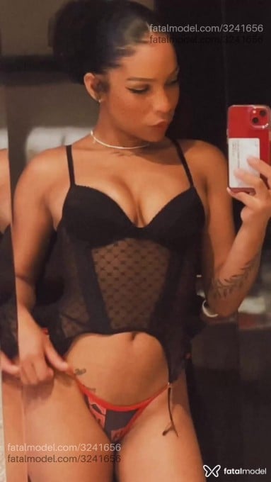 Acompanhante mulher morena (o) de olhos castanhos em São Paulo - Esther Morais