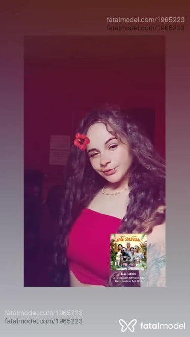 Acompanhante mulher com cabelo castanho de olhos castanhos em Ourilândia do Norte - Kaylane