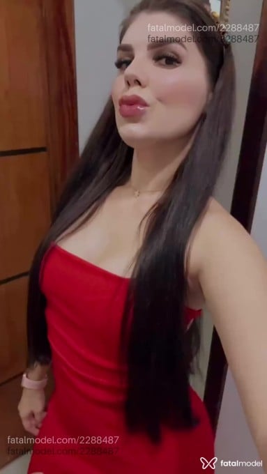 Acompanhante mulher com cabelo castanho de olhos castanhos em Brasília Acompanhante mulher com cabelo castanho de olhos castanhos em Brasília - Thaila Ferreira