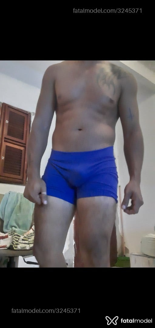 Acompanhante homem com cabelo castanho de olhos pretos em Fortaleza Acompanhante homem com cabelo castanho de olhos pretos em Fortaleza - Indio Zen