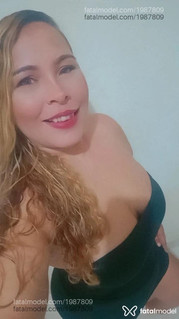 Acompanhante mulher loira (o) de olhos verdes em Pirapora Acompanhante mulher loira (o) de olhos verdes em Pirapora - Eliz