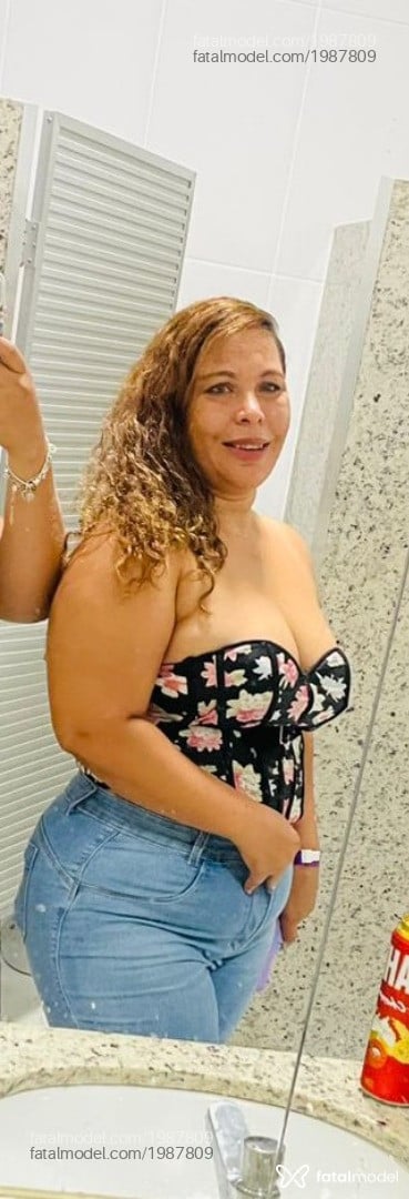 Acompanhante mulher loira (o) de olhos verdes em Pirapora Acompanhante mulher loira (o) de olhos verdes em Pirapora - Eliz