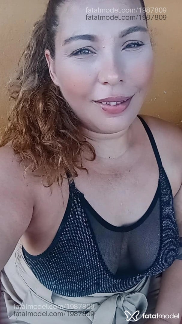Acompanhante mulher loira (o) de olhos verdes em Pirapora Acompanhante mulher loira (o) de olhos verdes em Pirapora - Eliz