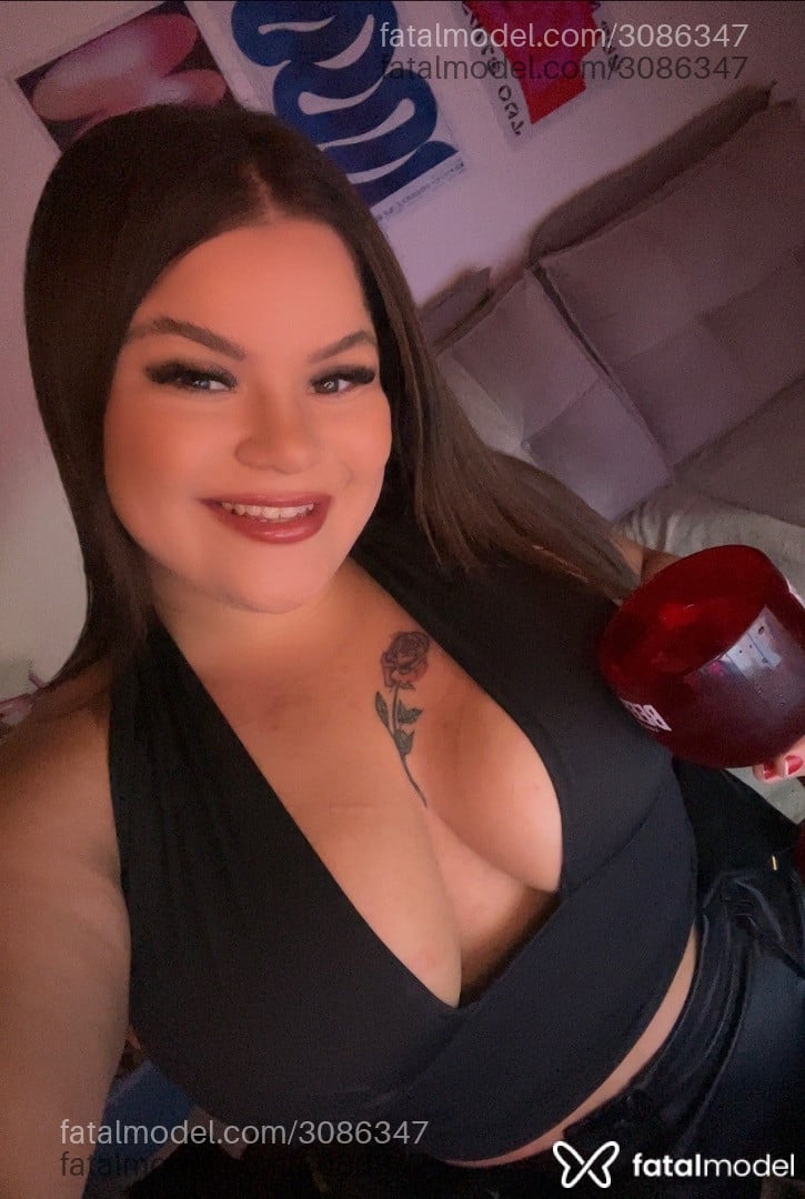 Acompanhante mulher morena (o) de olhos verdes em Porto Alegre - Giovana