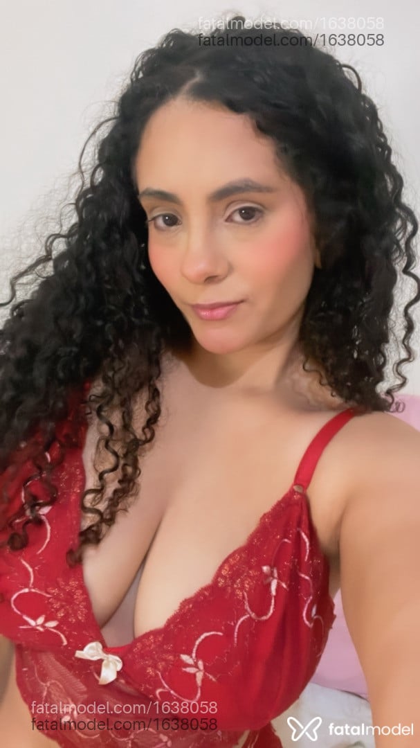 Acompanhante mulher morena (o) de olhos castanhos em Virtual - Lexi