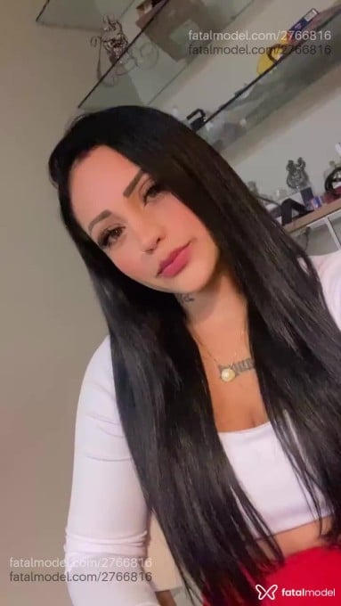Acompanhante mulher morena (o) de olhos mel em Rio de Janeiro Acompanhante mulher morena (o) de olhos mel em Rio de Janeiro - Alice Leal