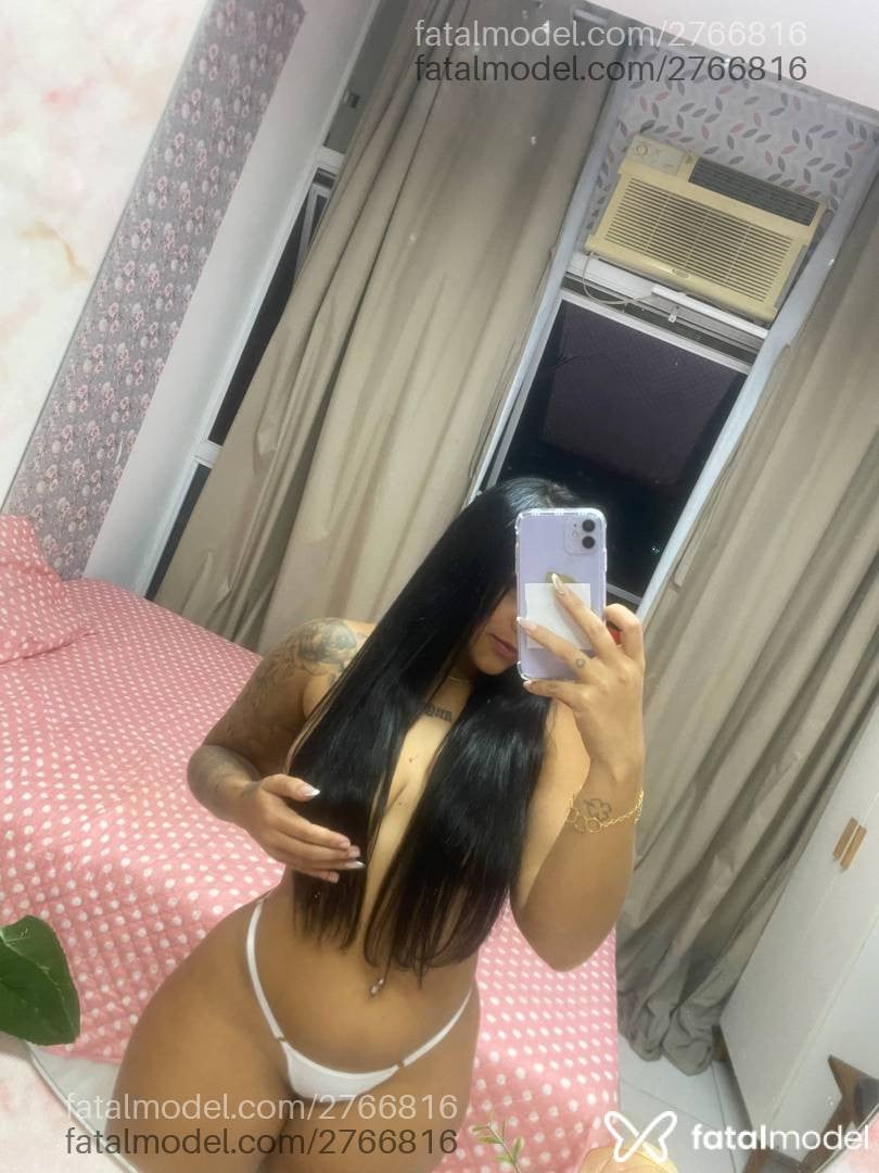 Acompanhante mulher morena (o) de olhos mel em Rio de Janeiro Acompanhante mulher morena (o) de olhos mel em Rio de Janeiro - Alice Leal