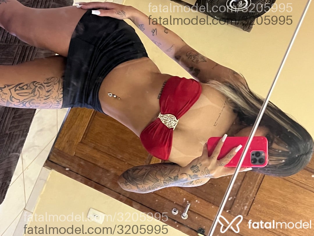 Acompanhante mulher morena (o) de olhos pretos em Uberlândia - Manuela