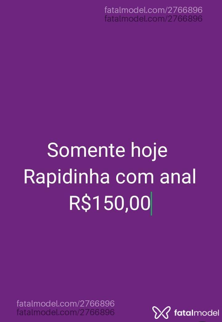 Acompanhante mulher com cabelo castanho de olhos castanhos em Araguari - Atena