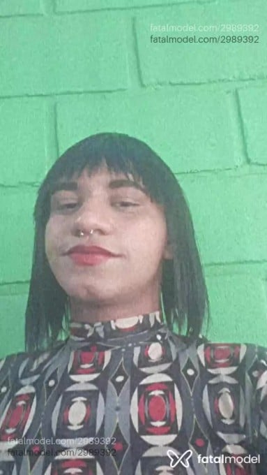 Acompanhante mulher trans com cabelo castanho de olhos castanhos em Rio Verde - Andy