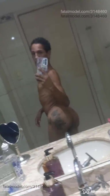 Acompanhante mulher trans morena (o) de olhos mel em Virtual - Allana