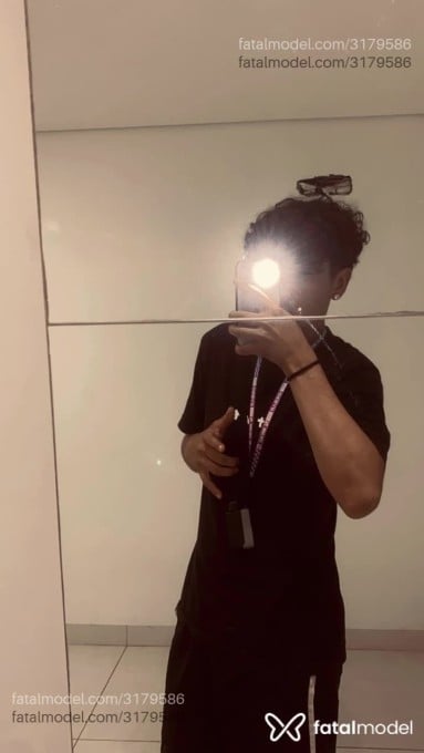 Acompanhante homem com cabelo castanho de olhos castanhos em Francisco Beltrão - Theus