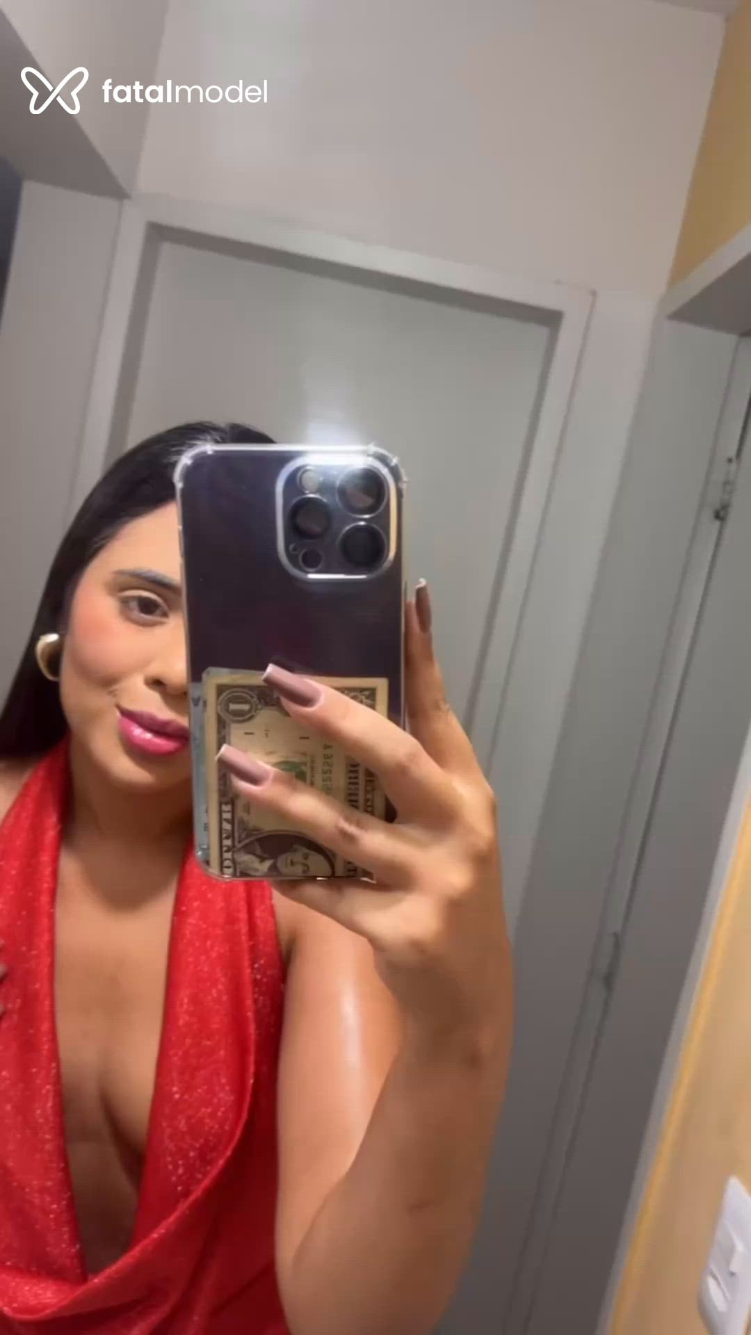 Acompanhante mulher com cabelo castanho de olhos pretos em Maceió Acompanhante mulher com cabelo castanho de olhos pretos em Maceió - Aurora