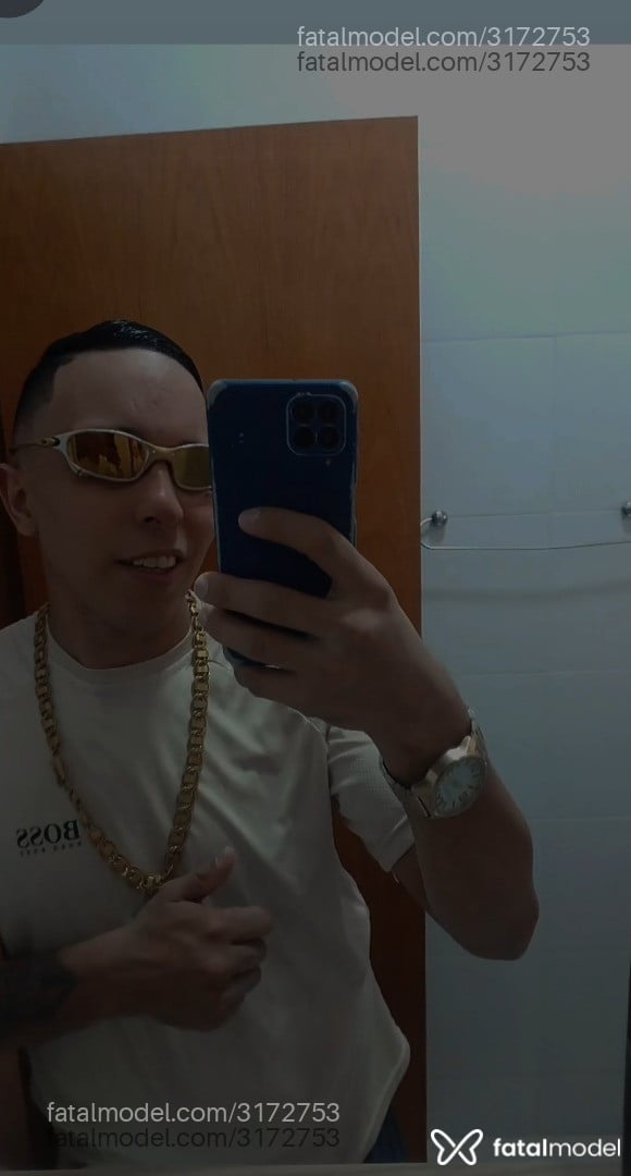 Acompanhante homem com cabelo castanho de olhos pretos em São José do Rio Preto Acompanhante homem com cabelo castanho de olhos pretos em São José do Rio Preto - Gustavo Lima
