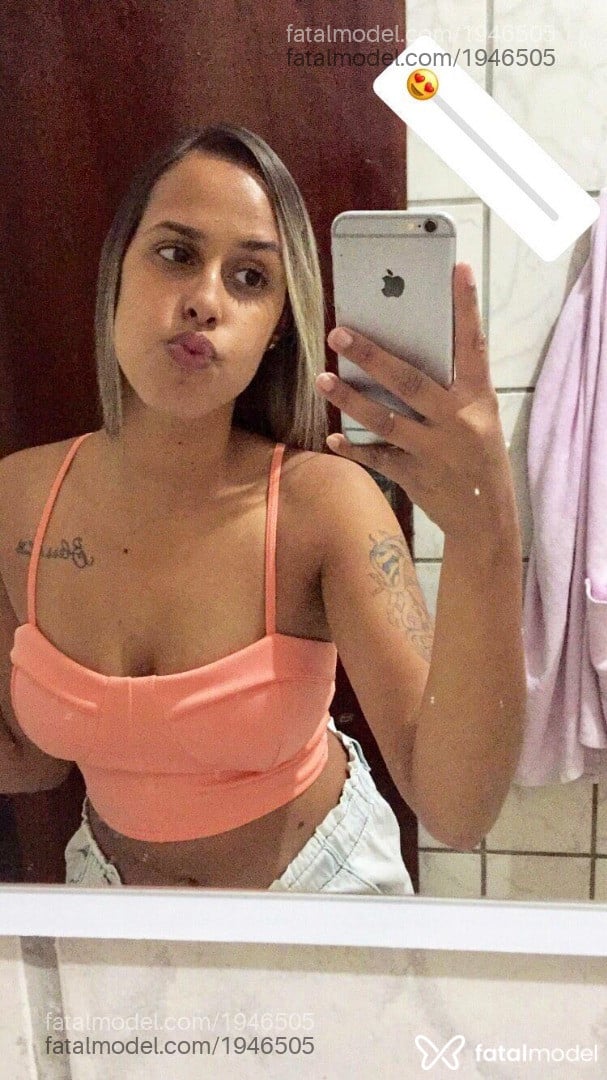 Acompanhante mulher loira (o) de olhos cinza em Campinas - Thalita