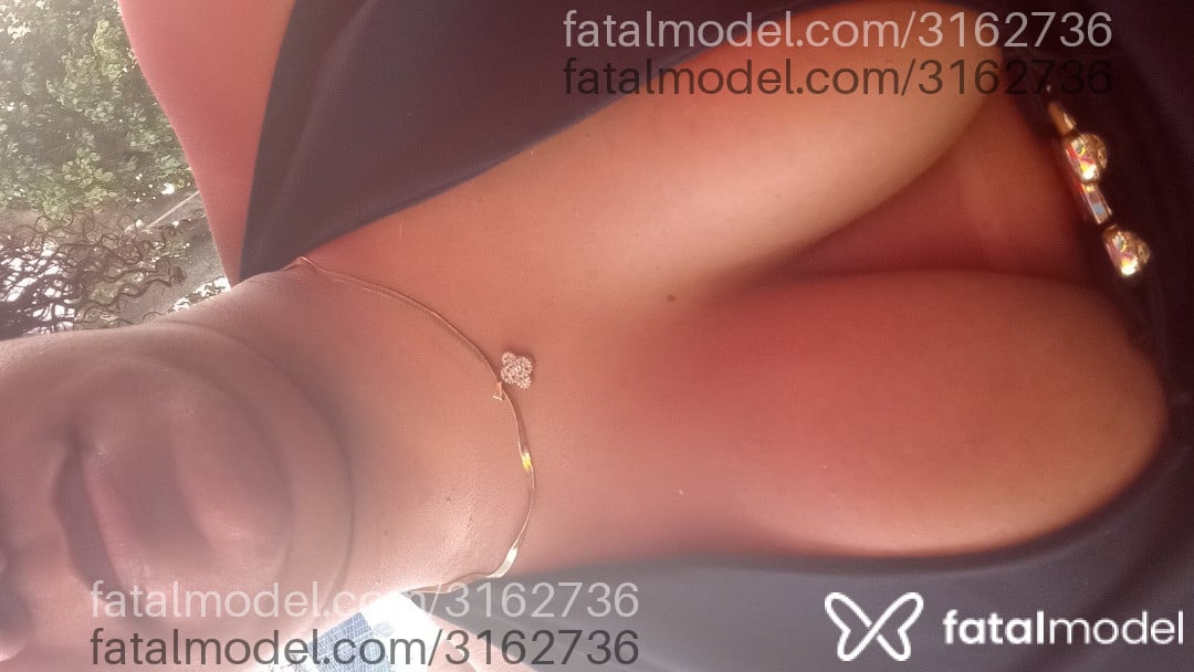 Acompanhante mulher com cabelo castanho de olhos castanhos em Belford Roxo - Eloá Silva
