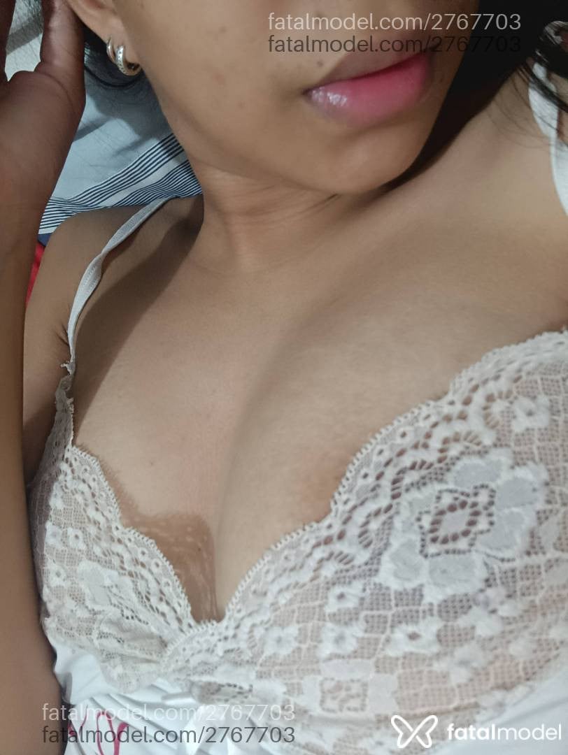 Acompanhante mulher morena (o) de olhos verdes em Virtual - Laryls