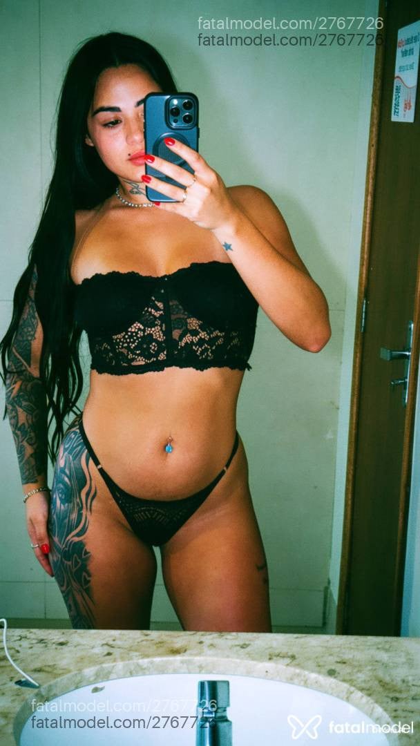 Acompanhante mulher morena (o) de olhos castanhos em Montes Claros - Larissa Carvalho