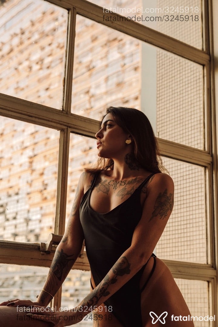 Acompanhante mulher morena (o) de olhos castanhos em Rio de Janeiro - Elise Amato