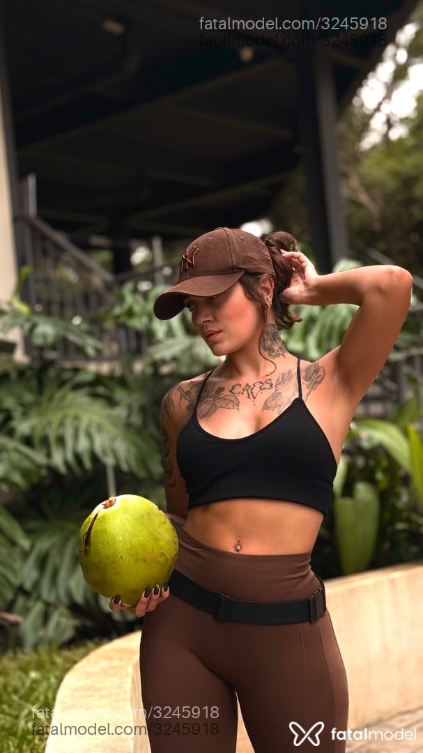 Acompanhante mulher morena (o) de olhos castanhos em Rio de Janeiro - Elise Amato