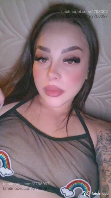 Acompanhante mulher com cabelo castanho de olhos mel em Curitiba - Sophia