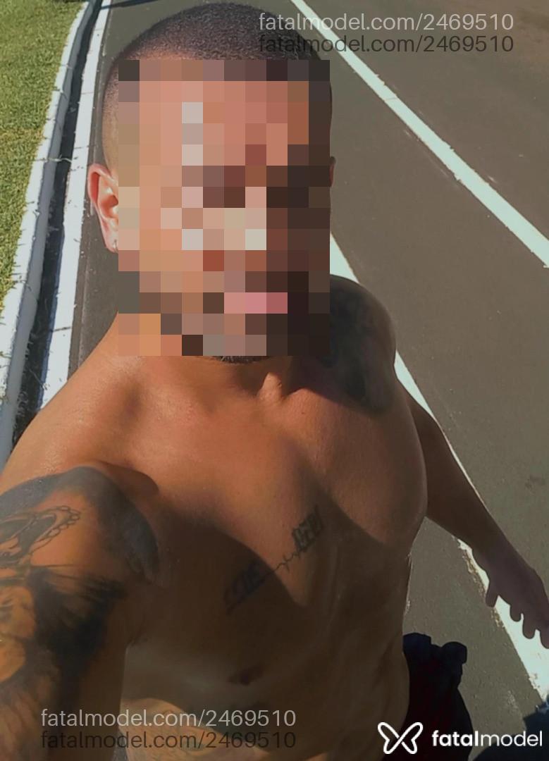 Acompanhante homem com cabelo castanho de olhos mel em Uberlândia - Felipe