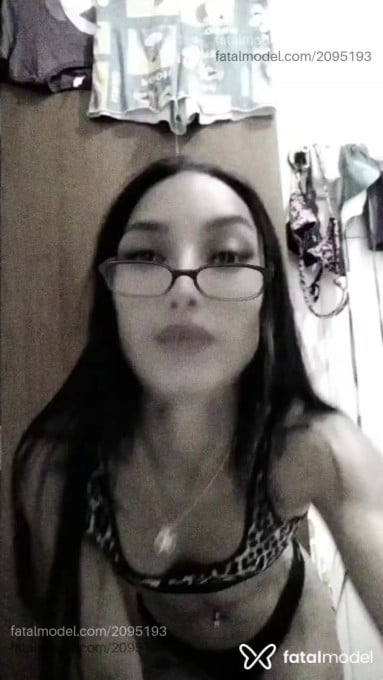 Acompanhante mulher morena (o) de olhos pretos em Brasília - Yasmin Prado