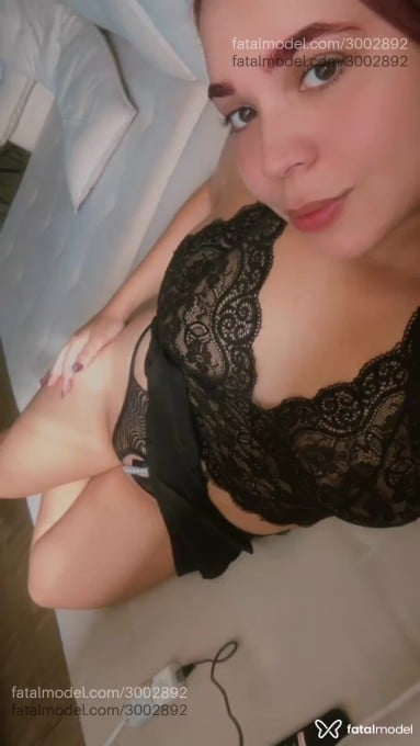 Acompanhante mulher ruiva (o) de olhos castanhos - Ágatha Acompanhante mulher ruiva (o) de olhos castanhos - Ágatha