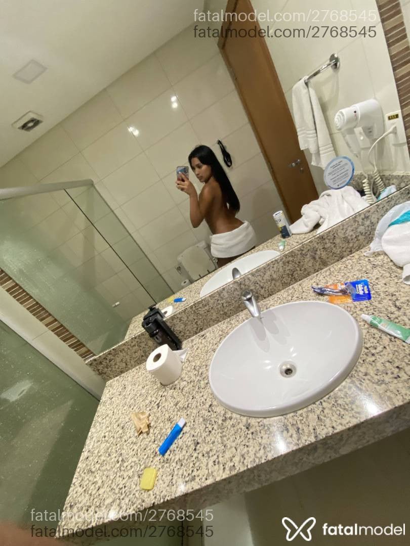 Acompanhante mulher morena (o) de olhos pretos em Manaus - Tainá