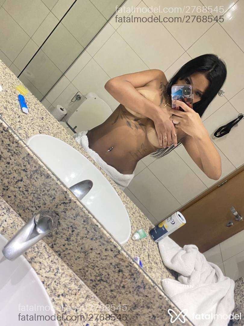 Acompanhante mulher morena (o) de olhos pretos em Manaus - Tainá