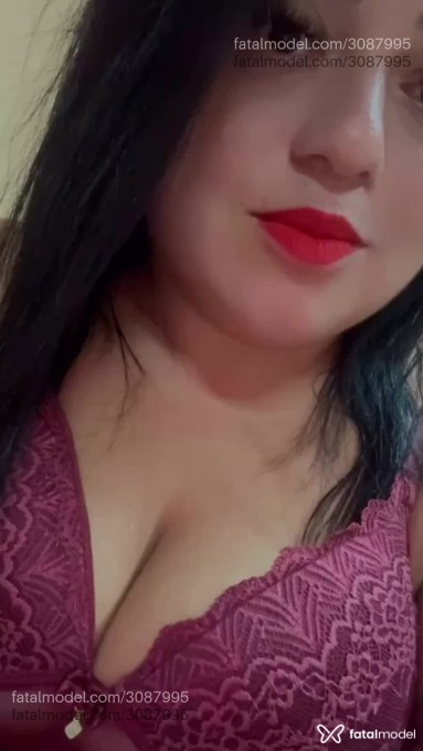 Acompanhante mulher morena (o) de olhos castanhos em Balneário Gaivota Acompanhante mulher morena (o) de olhos castanhos em Balneário Gaivota - Zinha