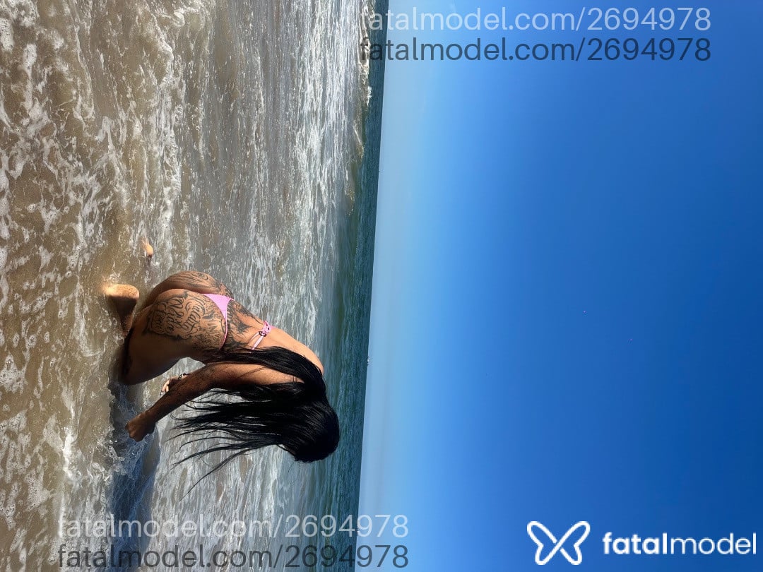 Acompanhante mulher trans morena (o) de olhos pretos em Balneário Camboriú - Alice