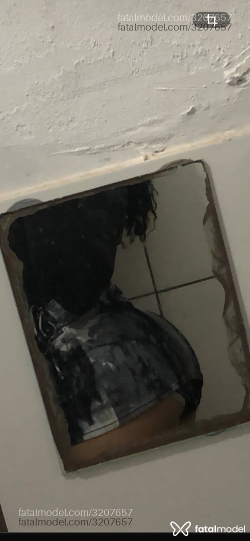Acompanhante mulher trans com cabelo castanho de olhos castanhos em Americana - Melissa