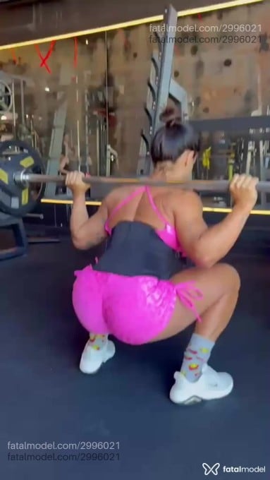 Acompanhante mulher com cabelo castanho de olhos mel em Campinas - Ketlyn