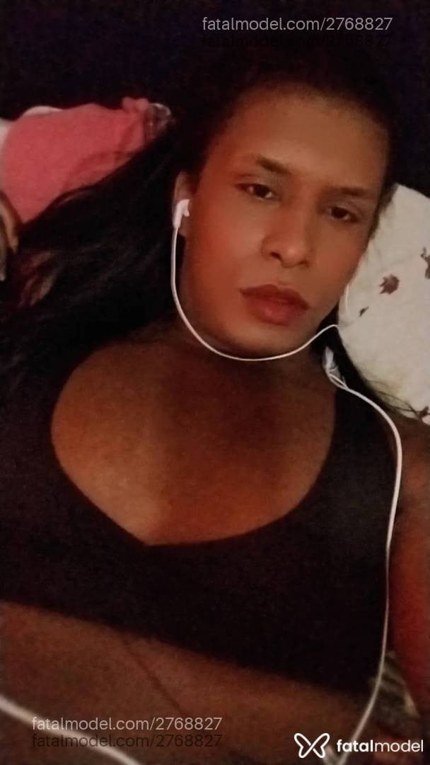Acompanhante mulher trans morena (o) de olhos castanhos - Mansur Araújo