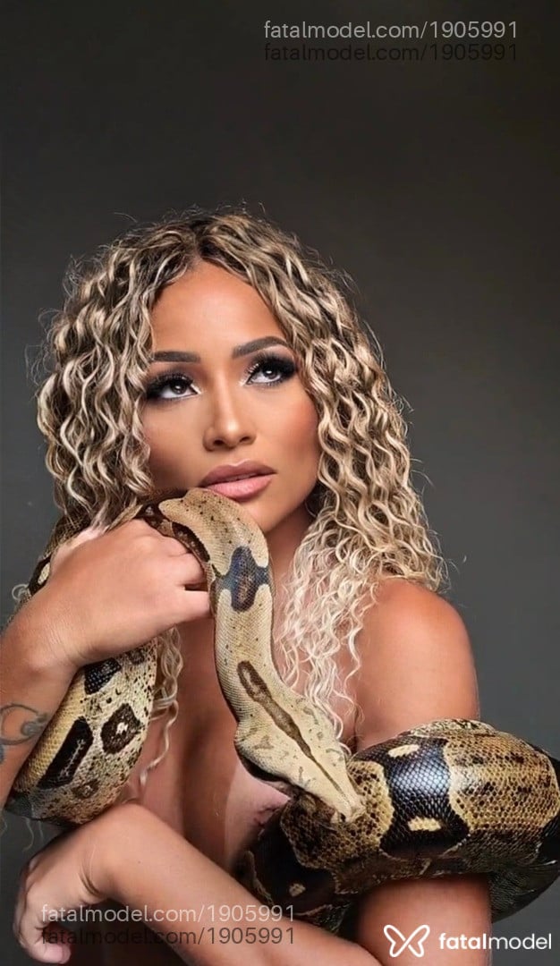 Acompanhante mulher loira (o) de olhos castanhos em Campo Grande - Beatriz