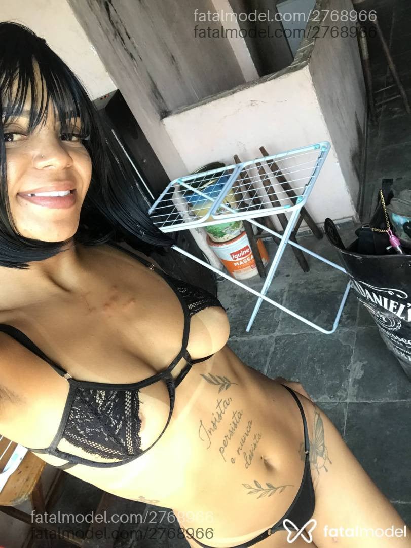 Acompanhante mulher morena (o) de olhos castanhos em Rio de Janeiro - Cacheadaaah