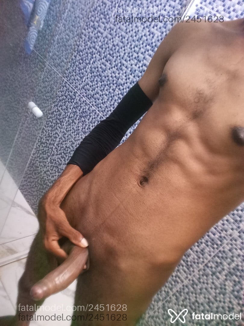 Acompanhante homem morena (o) de olhos pretos em Barreiros - André