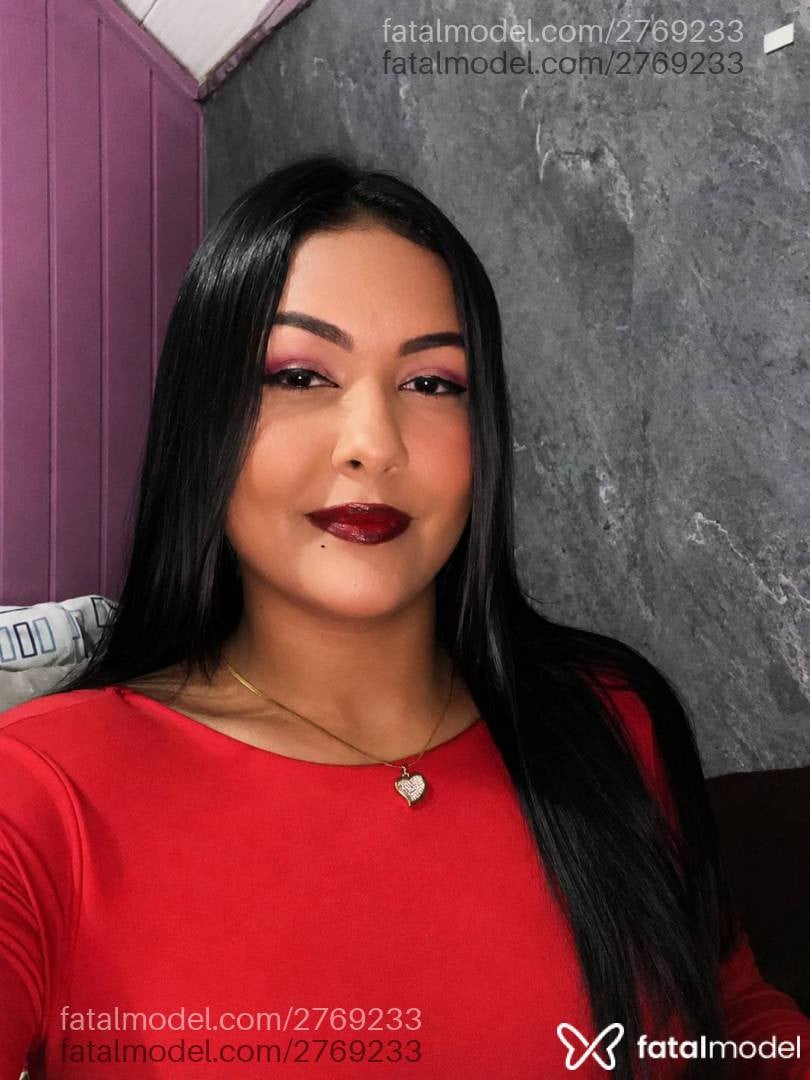 Acompanhante mulher morena (o) de olhos pretos em Guarantã do Norte - Cristina