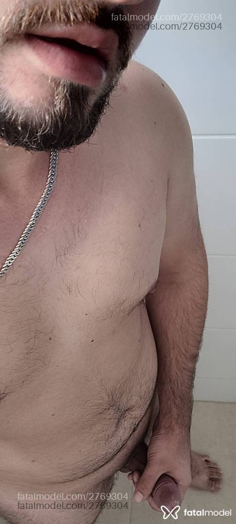 Acompanhante homem morena (o) de olhos verdes em Virtual Acompanhante homem morena (o) de olhos verdes em Virtual - Giuliano Maestro