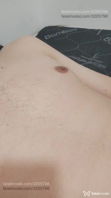 Acompanhante homem com cabelo castanho de olhos castanhos em São Paulo Acompanhante homem com cabelo castanho de olhos castanhos em São Paulo - Salles