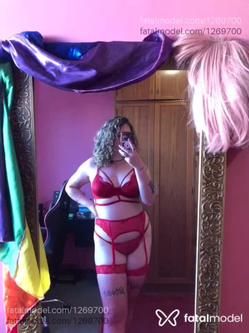 Acompanhante mulher com cabelo castanho de olhos mel em Porto Alegre - Lisalovelace